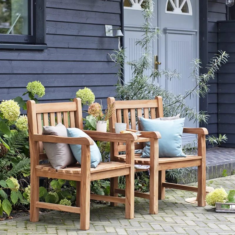 Zweisitzer Gartenbank mit Tisch