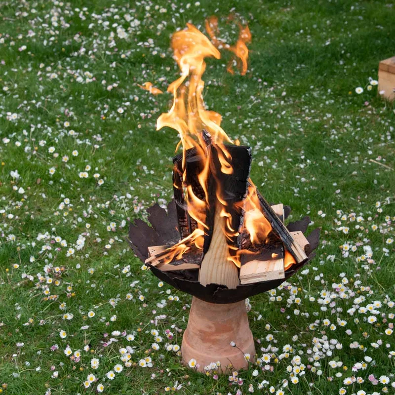 Anzünd- bzw. Grillholz in Lärche, 6 kg,| ofenfertig handlich verpackt | Feuerholz | Kaminholz | Top Qualität aus den Alpen