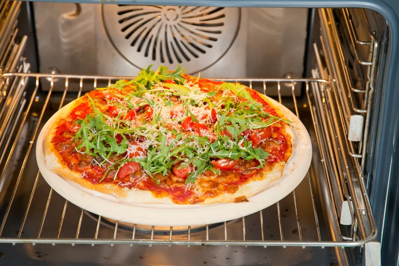 CeraFlam® Pizzaplatte für Backofen und Kugelgrill
