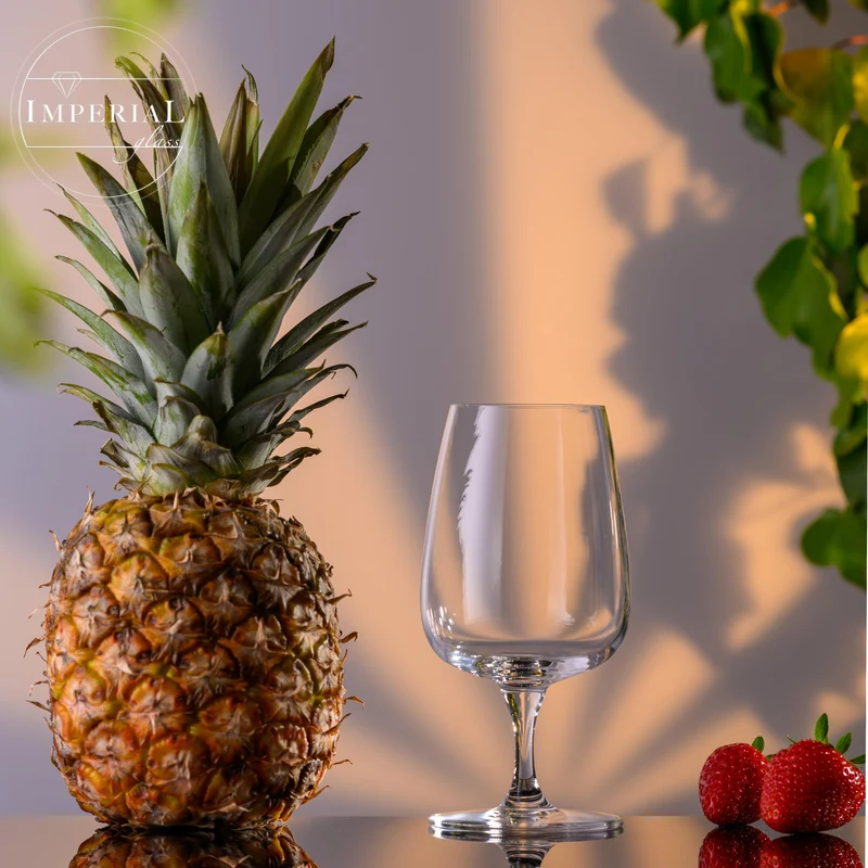 IMPERIAL glass eckige Wassergläser mit Stiel 4er Set aus Crystalline Glas 330ml "Milano" Spülmaschinenfest