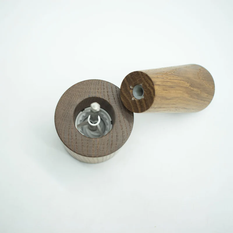2er-Set Salz- und Pfeffermühle mit Porzellanmahlwerk | nieder | in verschiedenen Holzarten | mit Magnetkappe | DM 6 x H 11 cm