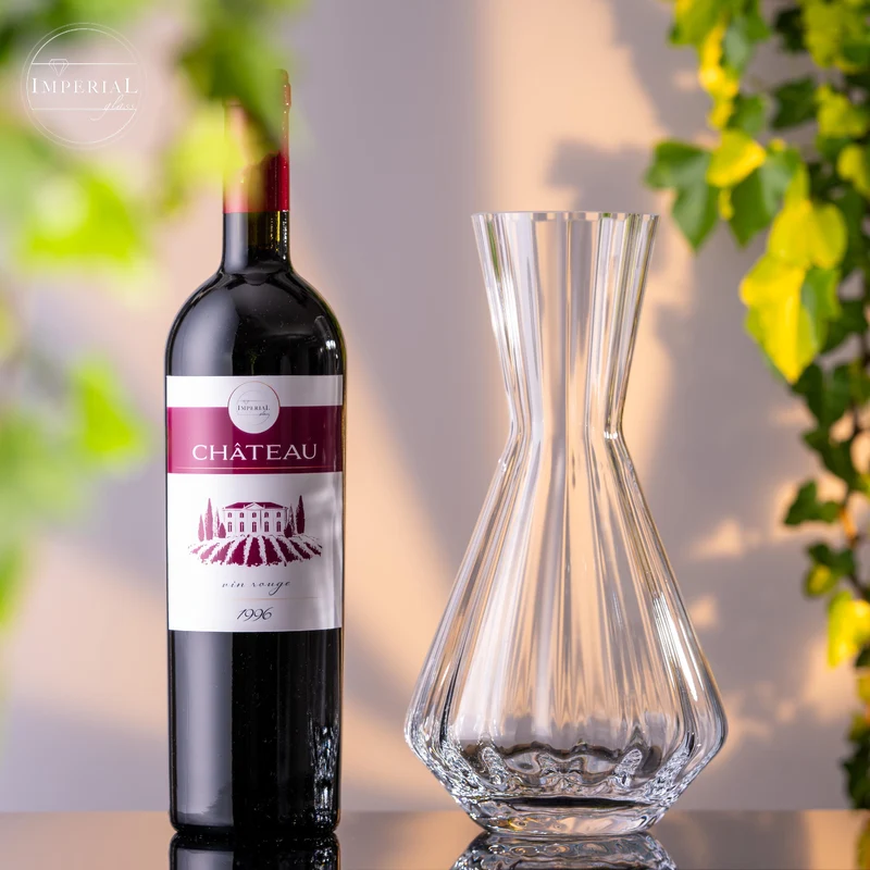 IMPERIAL glass Weindekanter 1200ml - handgefertigte Karaffe aus Crystalline Glas mit gewellter Optik