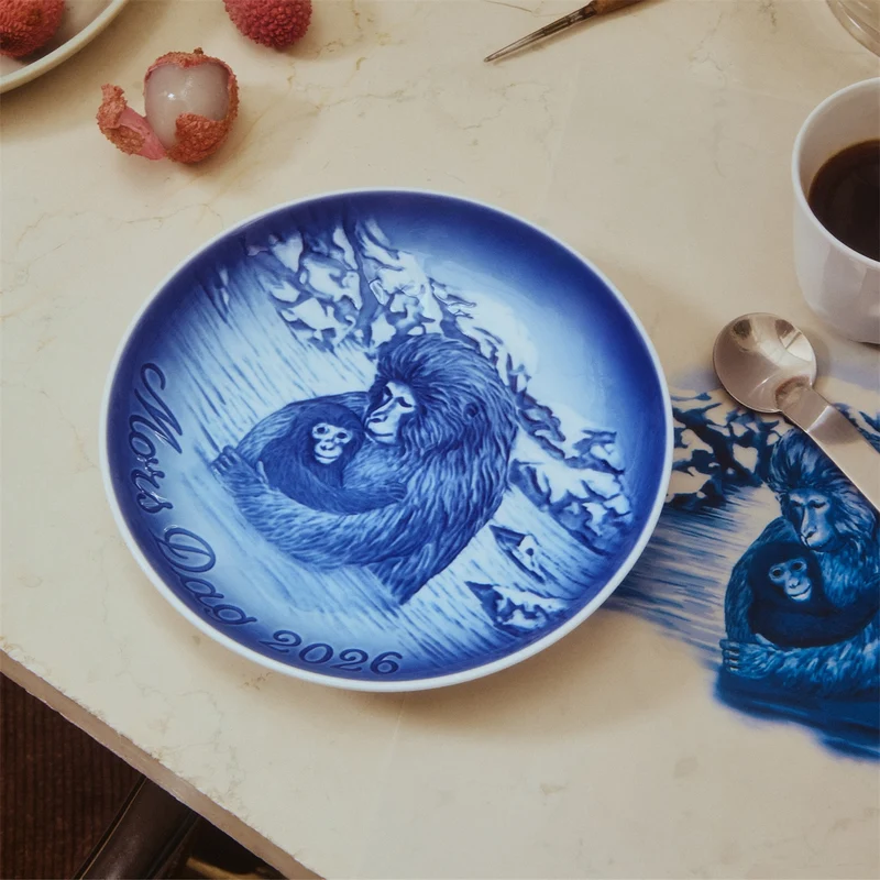 B&G Royal Copenhagen Piatto della Mamma 2026 " Scimmia delle Nevi Giapponesi"