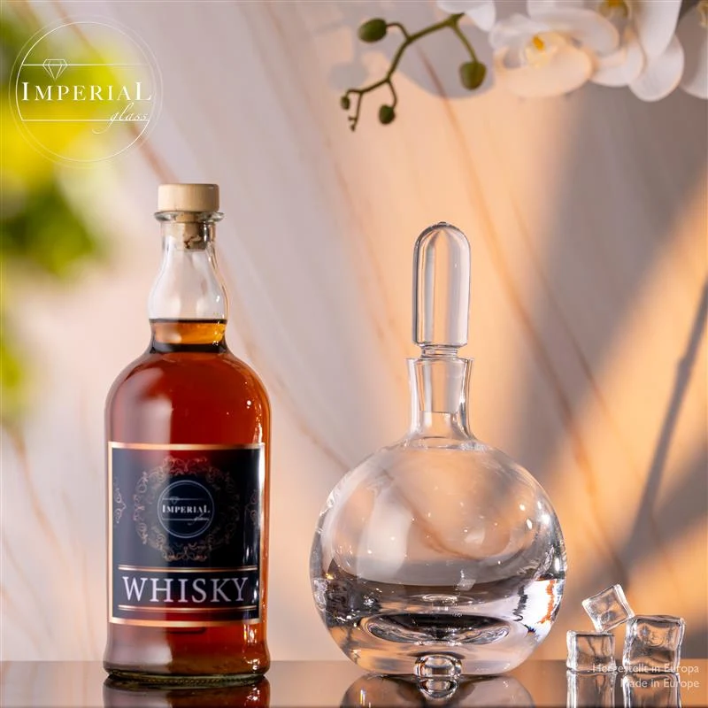 IMPERIAL Likörkaraffe aus Crystalline Glas 600ml kugelförmige Spirituosen Karaffe mit Glasstopfen und Luftblase im Boden Handmade "Lissabon"