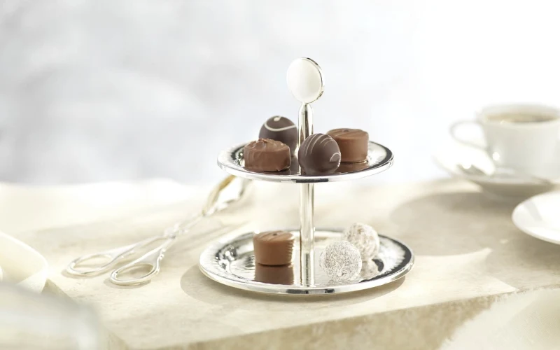 Robbe & Berking Martelé Alzata Dolci