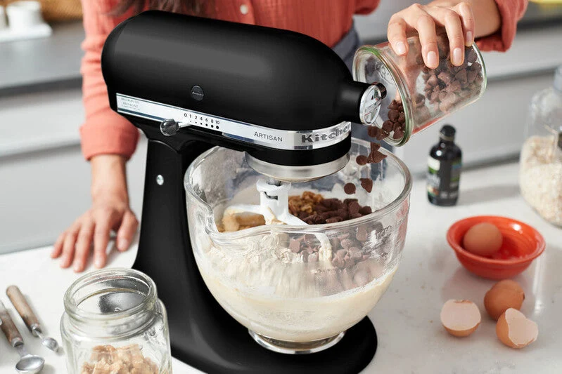 KitchenAid 4,8 L 5KSM175 Artisan Küchenmaschine Meatlover mit Ganzmetall- Fleischwolf