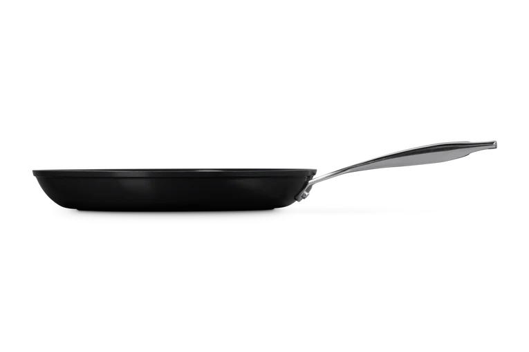 Le Creuset Essential Padella Bassa Antiaderente in Ceramica