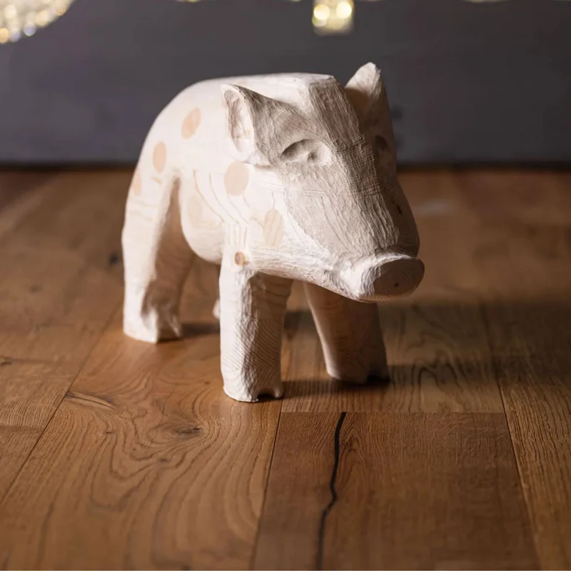 Ferkel aus Fichtenholz | mit runden Zirbeneinlagen | H 27,5 x B 15 cm | Made in Austria