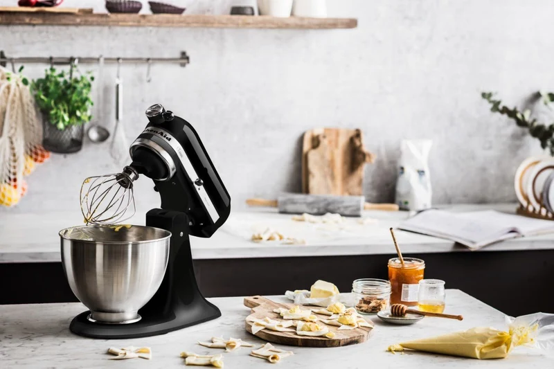 KitchenAid 4,3 L 5K45SS Classic Küchenmaschine Set 4 Fleischwolf+Spritzgebäck+Schüssel+Spritzschutz