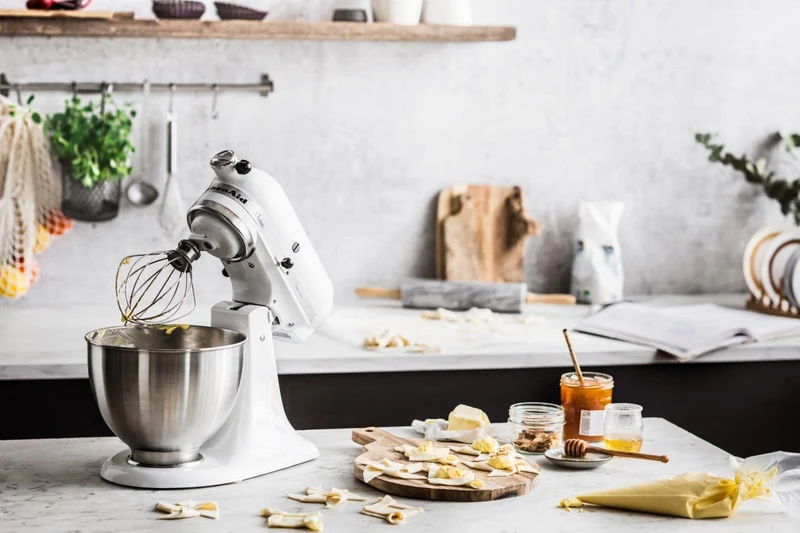 KitchenAid 4,3 L 5K45SS Classic Küchenmaschine Set 3 Gemüseschneider+Spritzschutz+Flexirührer