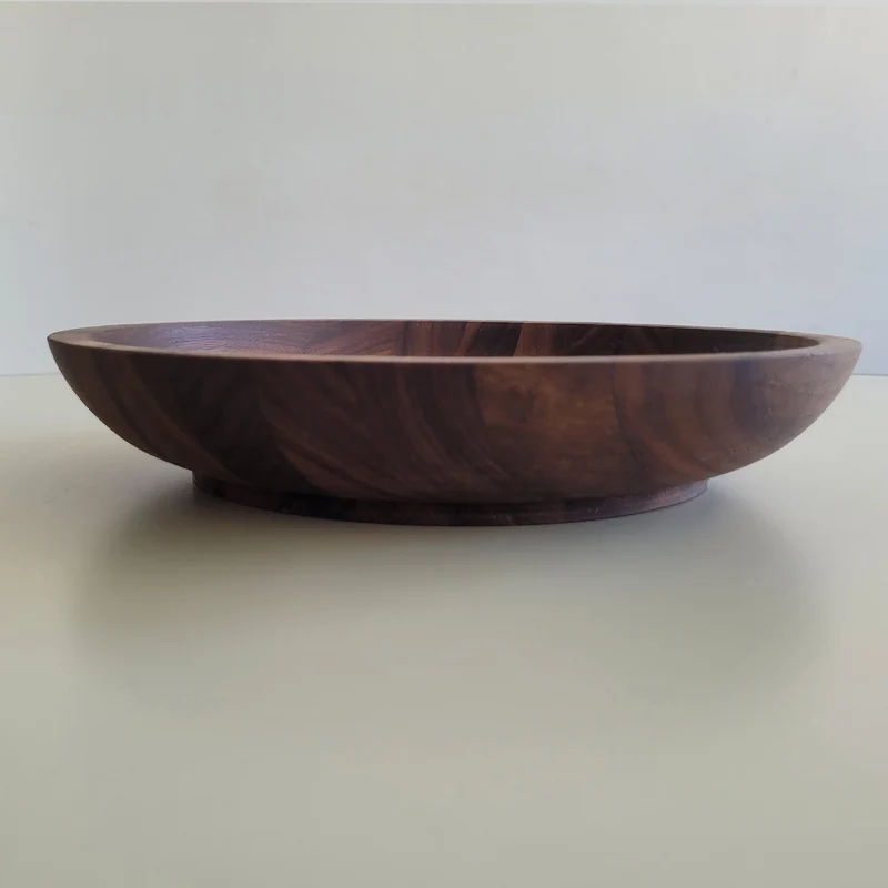 Schale, Schüssel | in Nussholz | rund 24,5 x 4,5 cm | Made in Europe