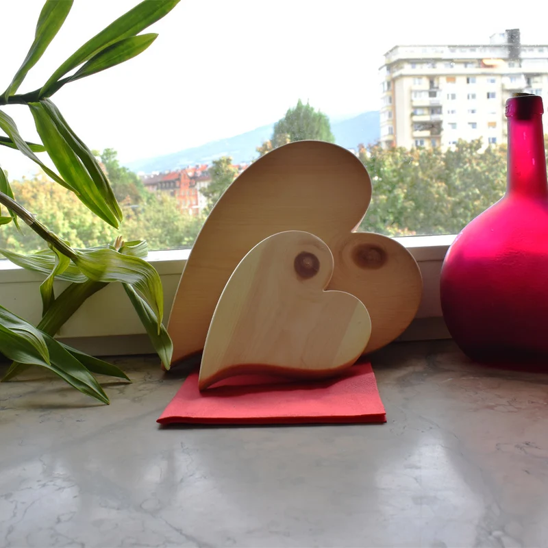 Massivholz Herzen in verschiedenen Größen - Schönes Geschenk für Anlässe und liebe Menschen