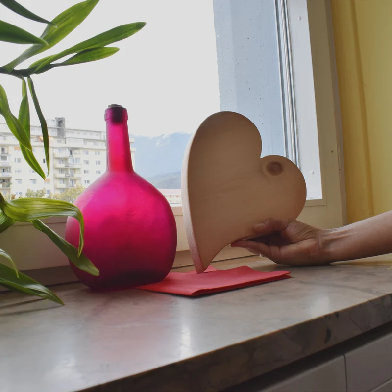 Massivholz Herzen in verschiedenen Größen - Schönes Geschenk für Anlässe und liebe Menschen