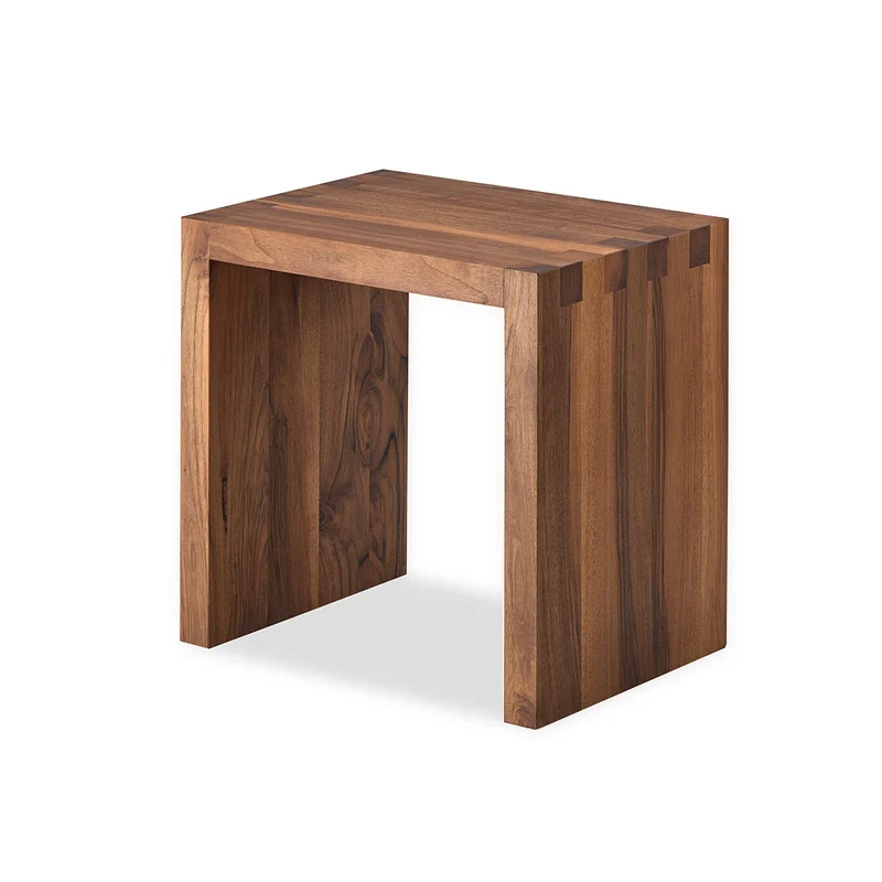 Massivholzhocker KUUB | Eiche oder Nussbaum geölt | B 45 x T 35 x H 45,5 cm | Made in Germany