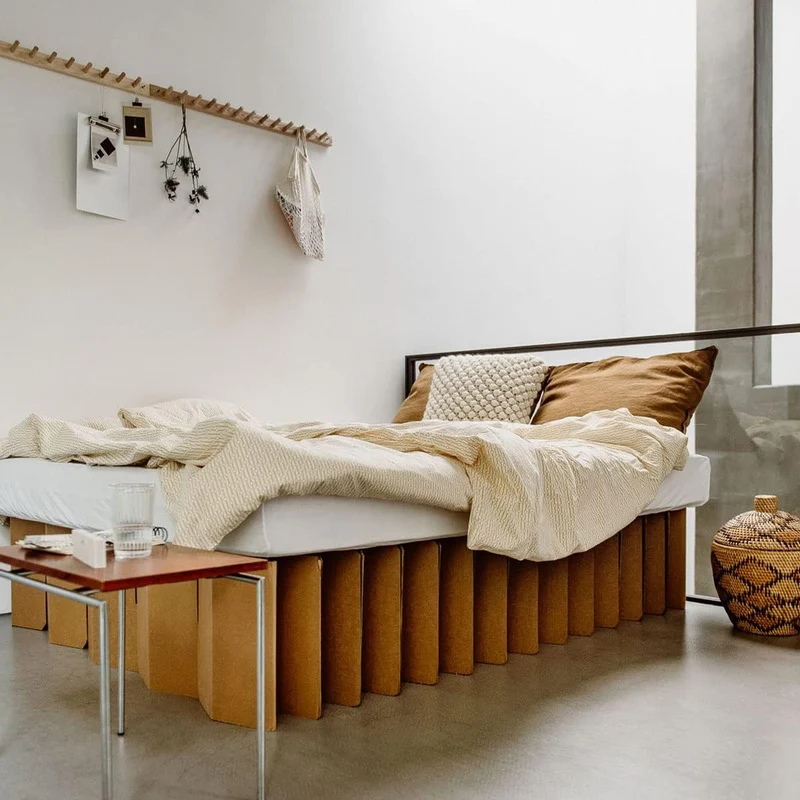 ROOM IN A BOX Faltbett aus Wellpappe – Klappbett ohne Lattenrost, nachhaltig & platzsparendh