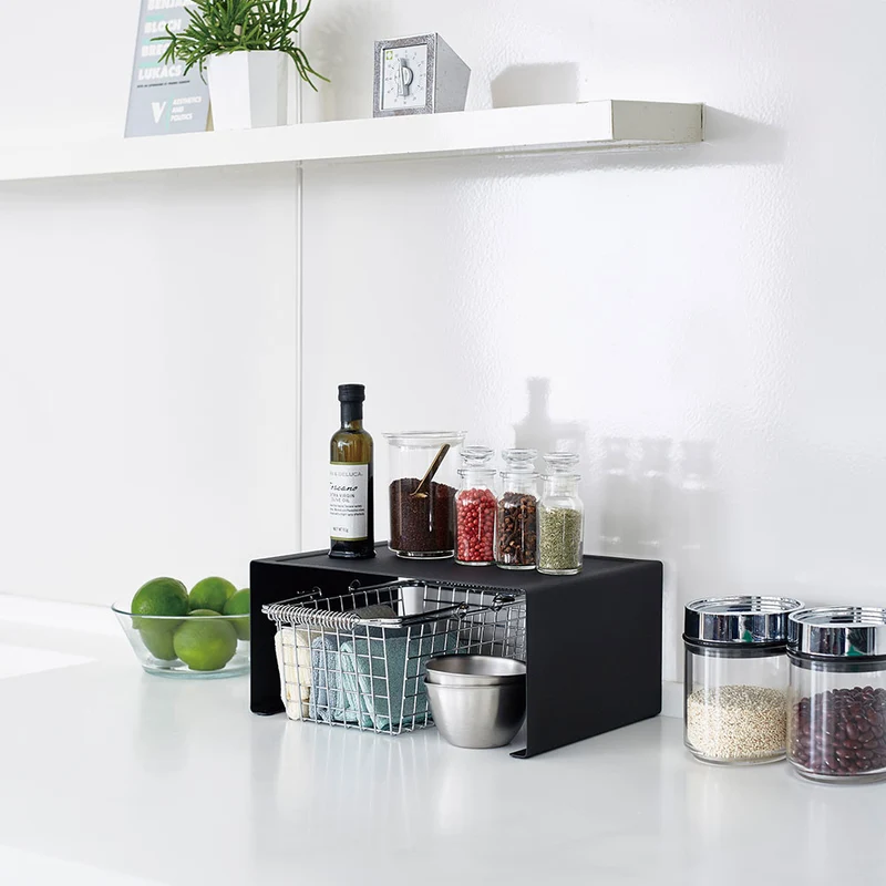 Stapelbares schwarzes Metallregal Küche Yamazaki