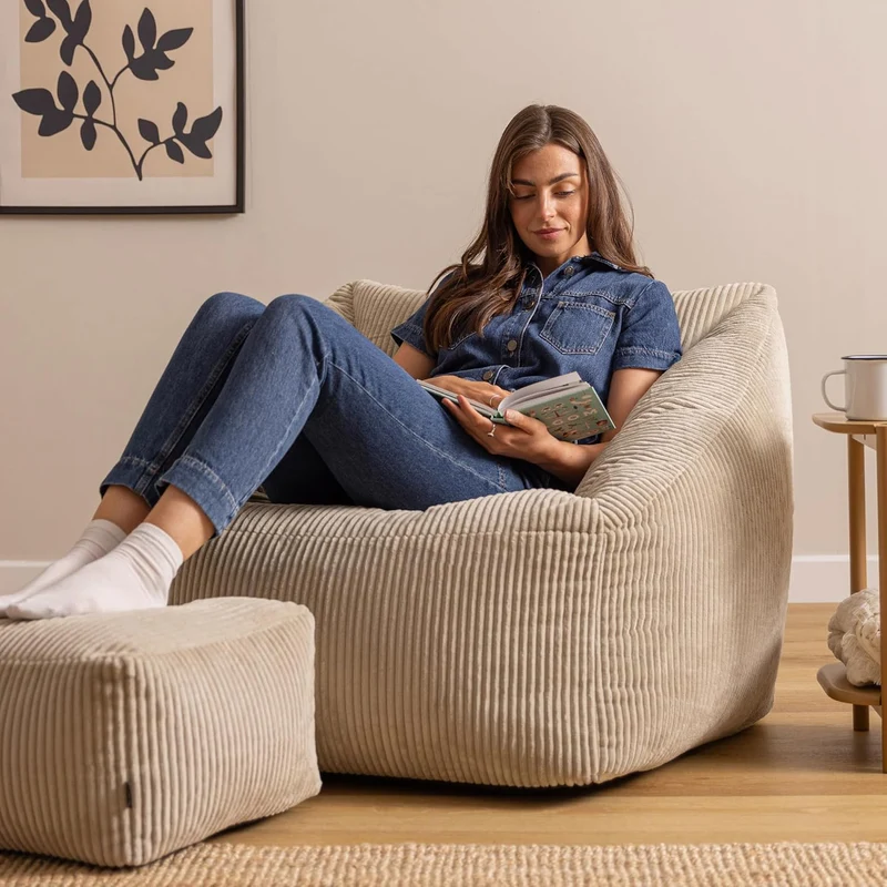 Icon Natalia Sitzsack Sessel mit Hocker Beige – Flauschiger Cord, Bean Bag Chair für Wohnzimmer & Büroh
