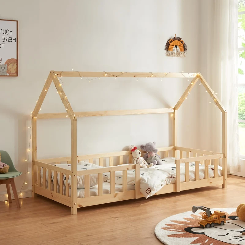 [en.casa] Kinderbett Montessori Hausbett Kiefernholz mit Rausfallschutz und Lattenrost für Kinder Bodenbett Weißh
