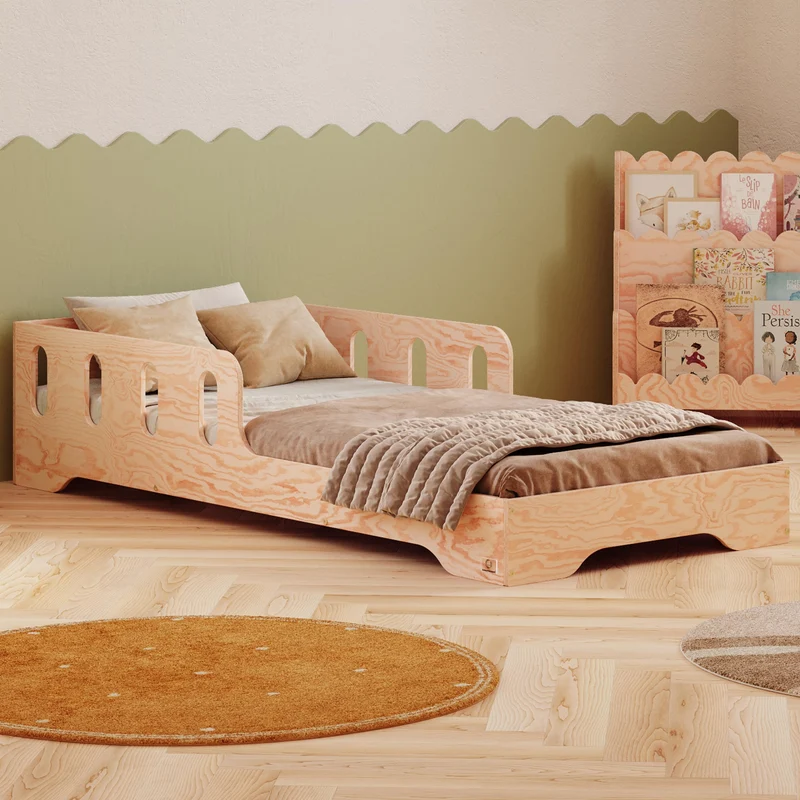 smartwood Montessori Kinderbett aus Holz mit Rausfallschutz & Lattenrost – Bodenbett für Kinder – FSCh