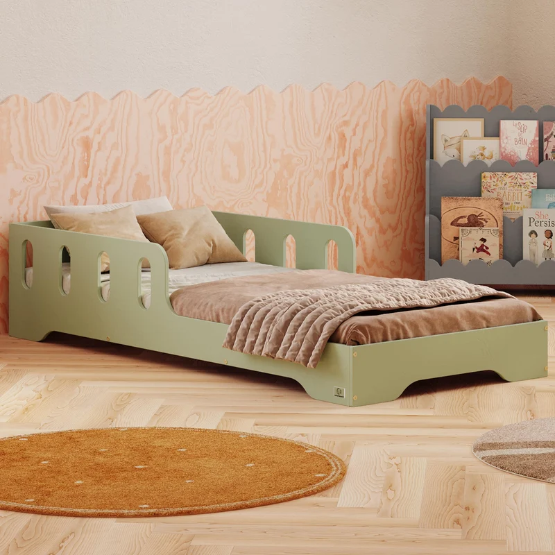 smartwood Montessori Kinderbett aus Holz mit Rausfallschutz & Lattenrost – Bodenbett für Kinder – FSCh
