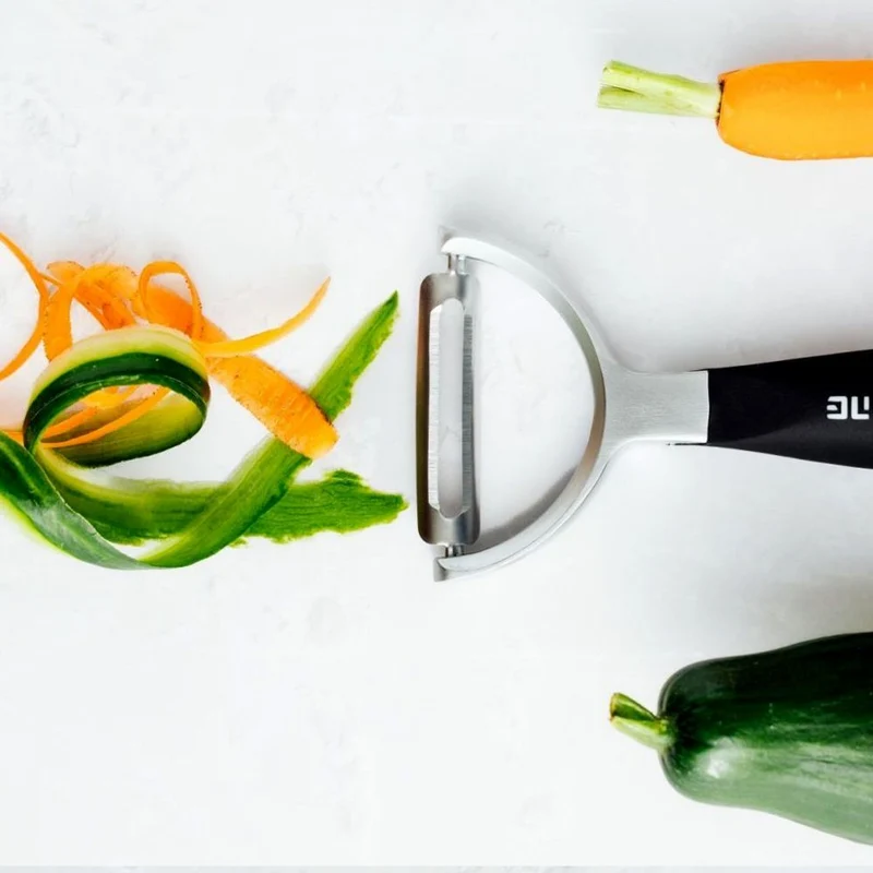 Y Peeler Black Professional Specialty Serie