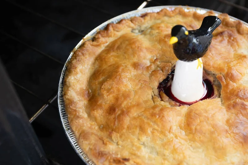Pie Bird Amsel Kuchenlüfter, Pastetenlüfter Keramik Schwarz/Weiß